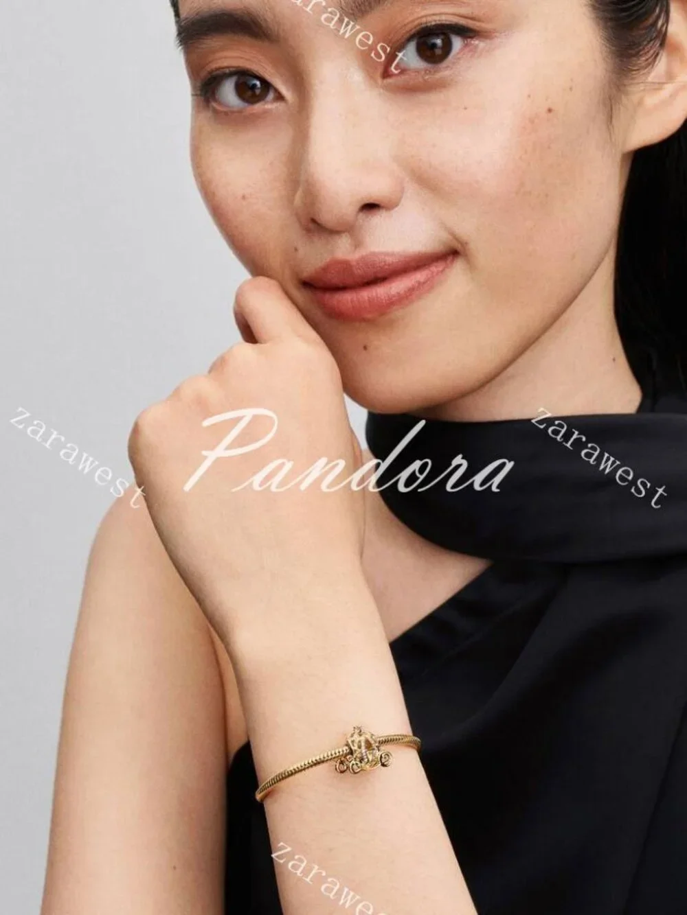 Pandora Disney Cinderella Sparkling Carriage Charm
